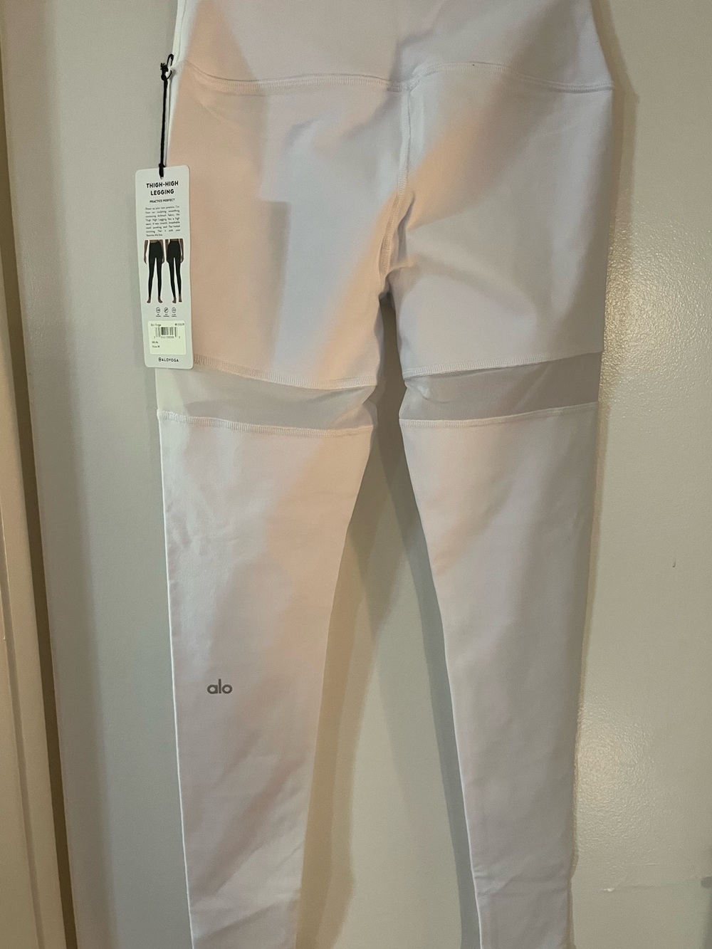 ALO Yoga White High-Waist Women’s Leggings with Mesh Panels - BRAND NEW - Size M